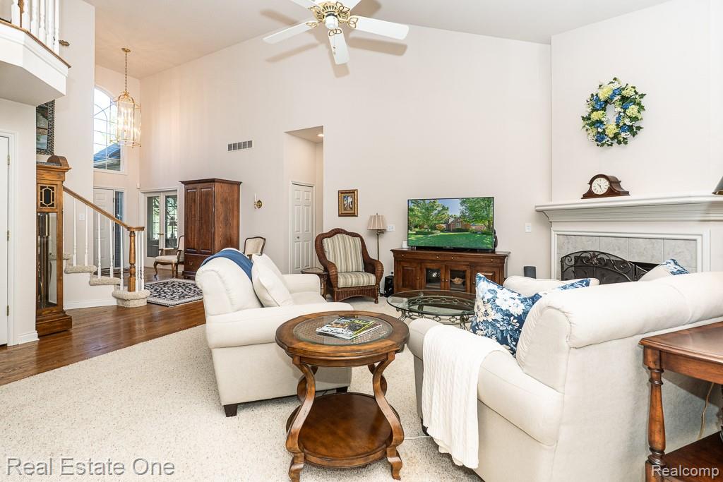 6615 Chatham Circle, Rochester Hills, MI 48306 — Photo 15