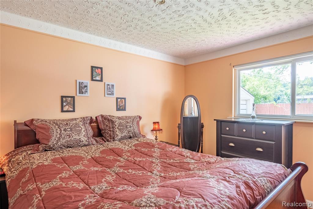 8311 Gulley Street, Taylor, MI 48180 — Photo 5