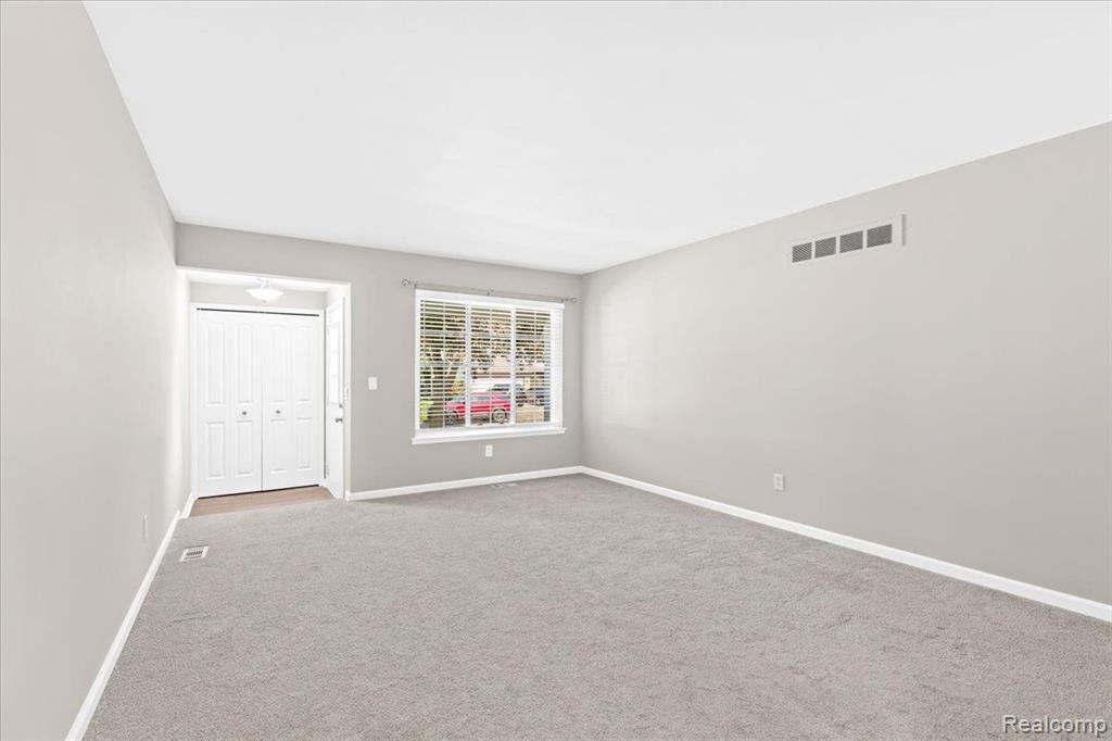 773 OAK RIDGE Drive, Brighton, MI 48116 — Photo 12