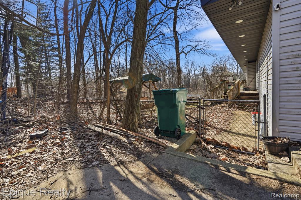 3813 Watuga Street, Commerce Twp, MI 48390 — Photo 27