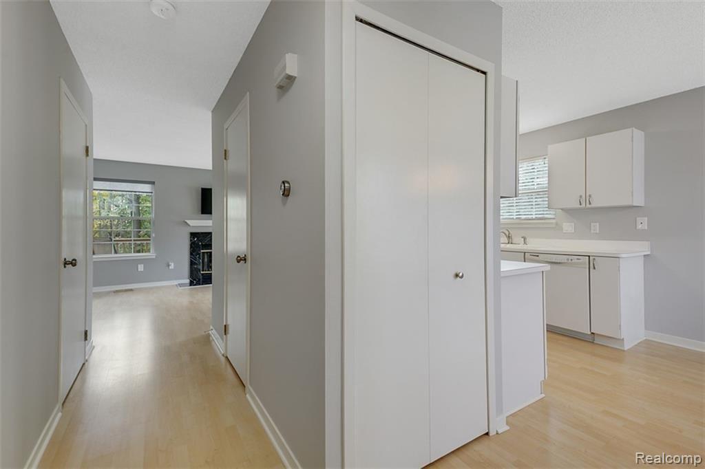 41306 CORNELL Drive, Novi, MI — Photo 12