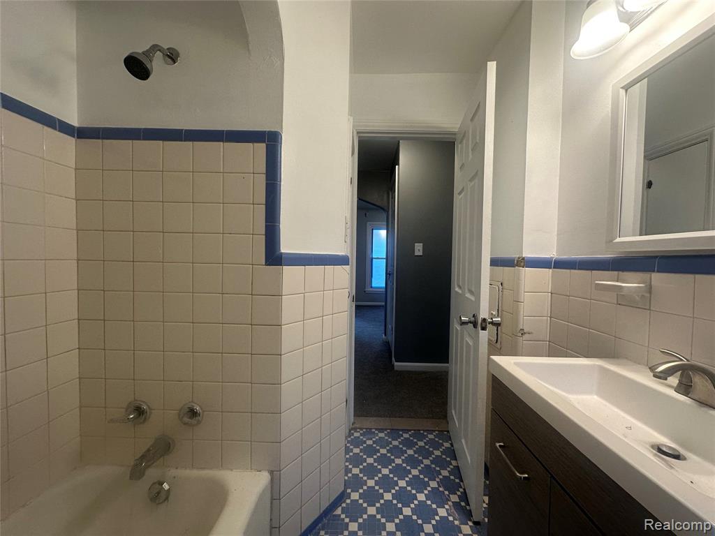 11566 Sanford Street, Detroit, MI 48205 — Photo 14