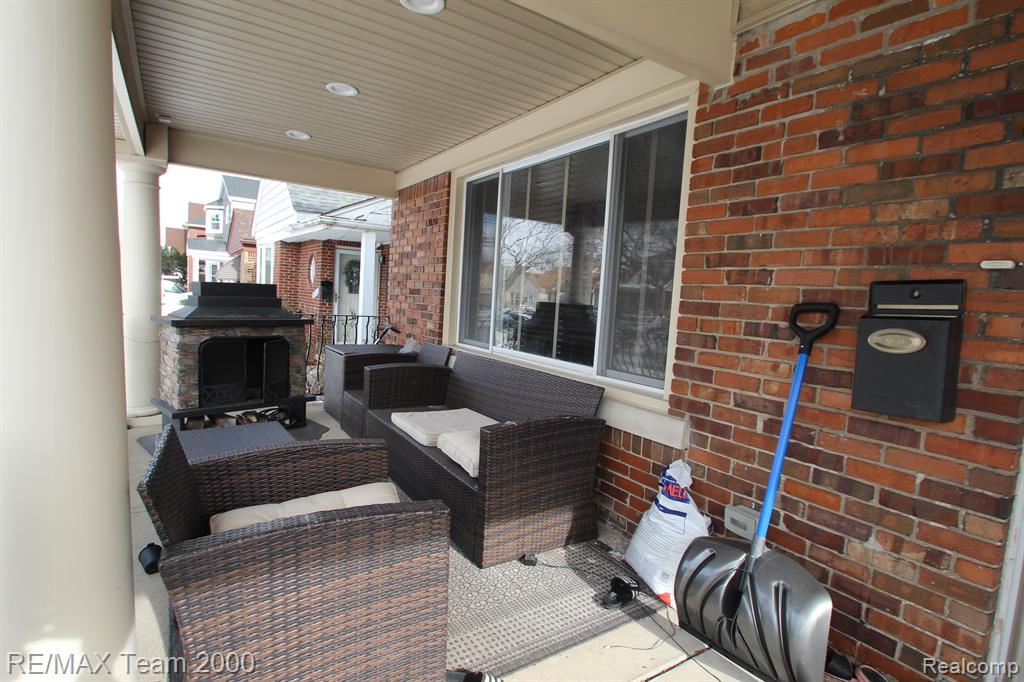 6000 ORCHARD Avenue, Dearborn, MI 48126 — Photo 3