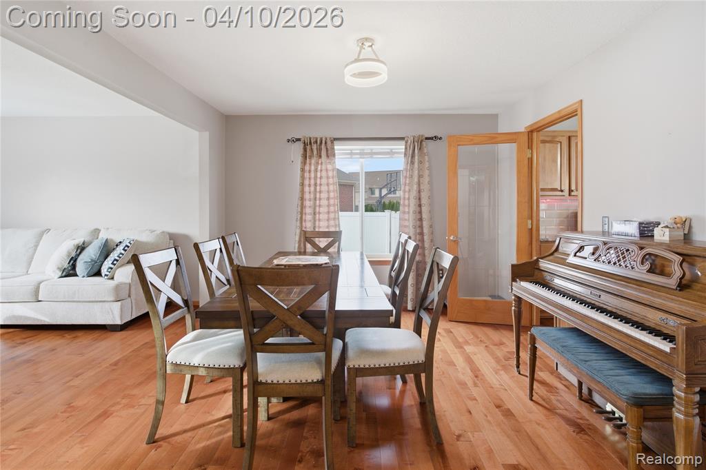 31480 Daisy Court, Rockwood, MI — Photo 11