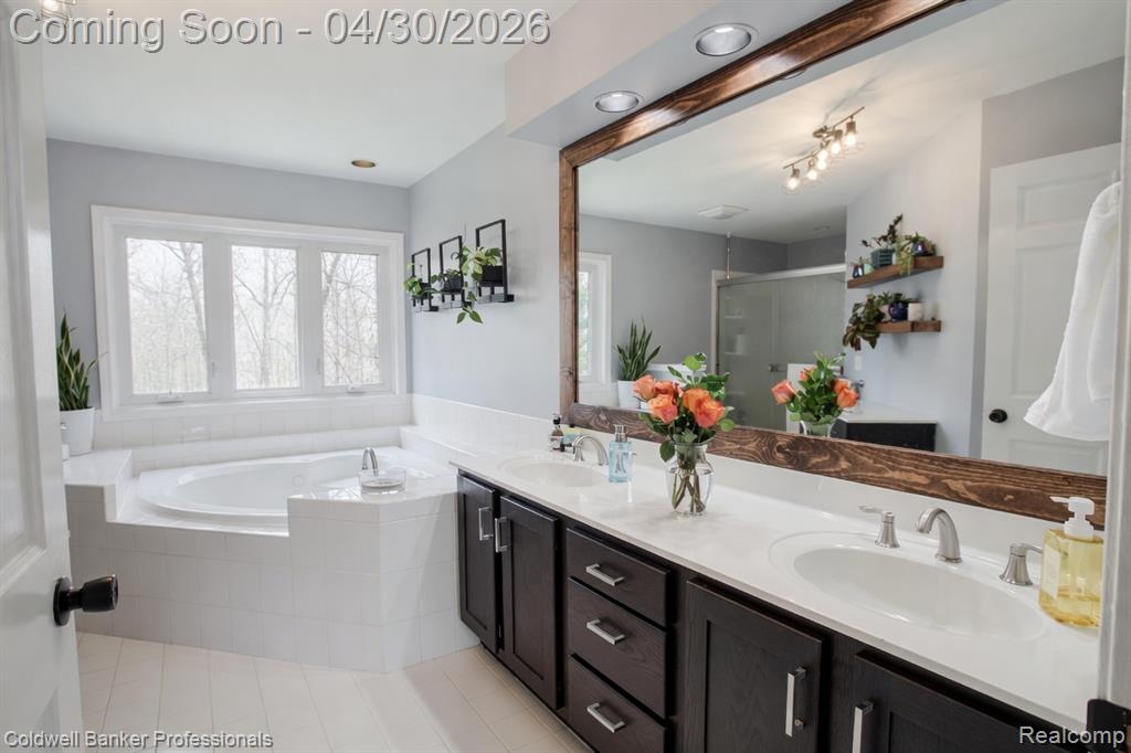 1345 Kings Pointe Road, Grand Blanc, MI 48439 — Photo 48