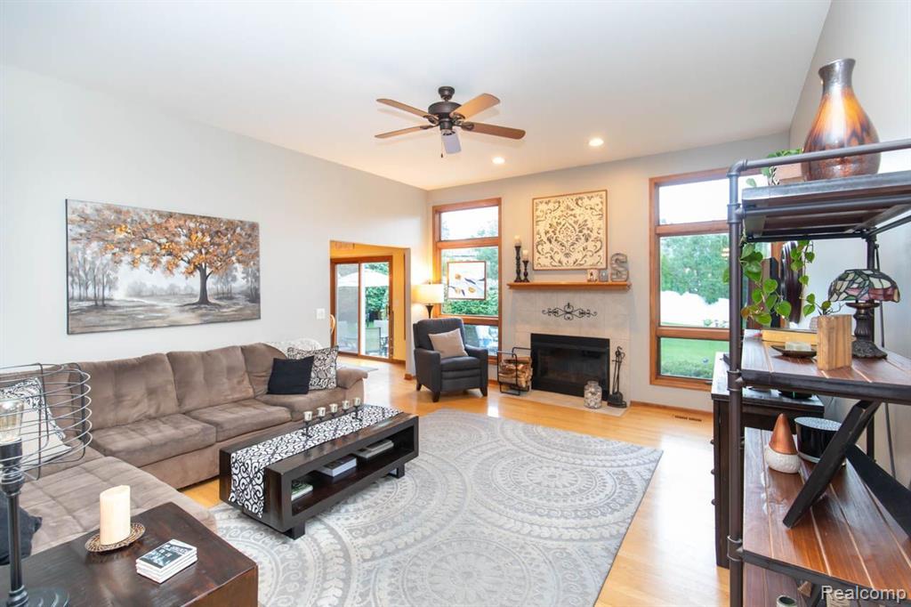 914 E LIBERTY Street, Milford, MI 48381 — Photo 29