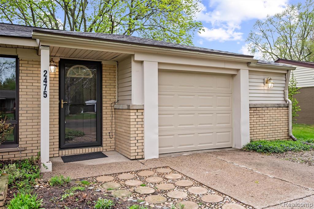 2475 Lafay Drive, West Bloomfield, MI 48324 — Photo 4