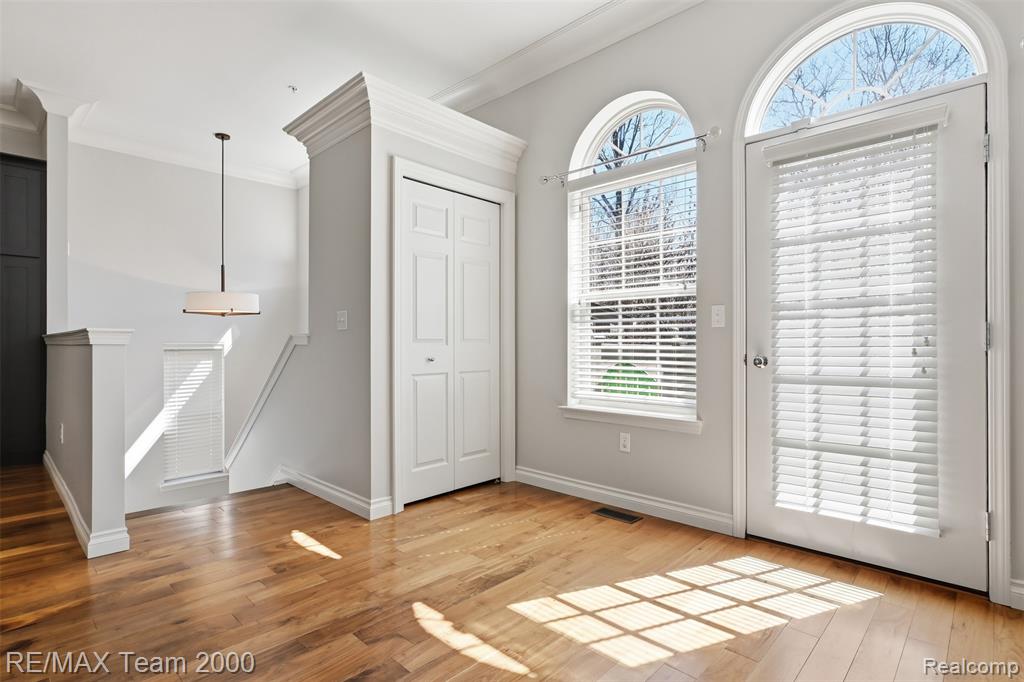 39750 ROCKCREST Circle, Northville, MI, 48168