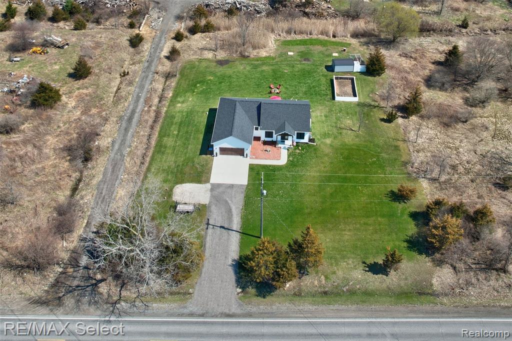 8235 Linden Road, Swartz Creek, MI 48473 — Photo 12