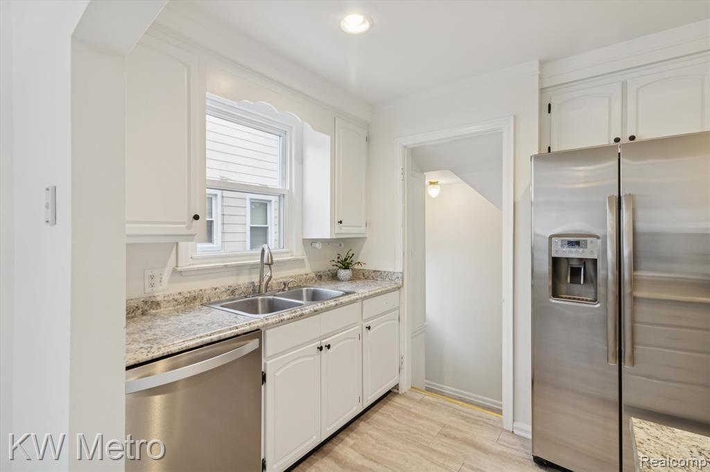 4116 Gardner Avenue, Berkley, MI 48072 — Photo 9