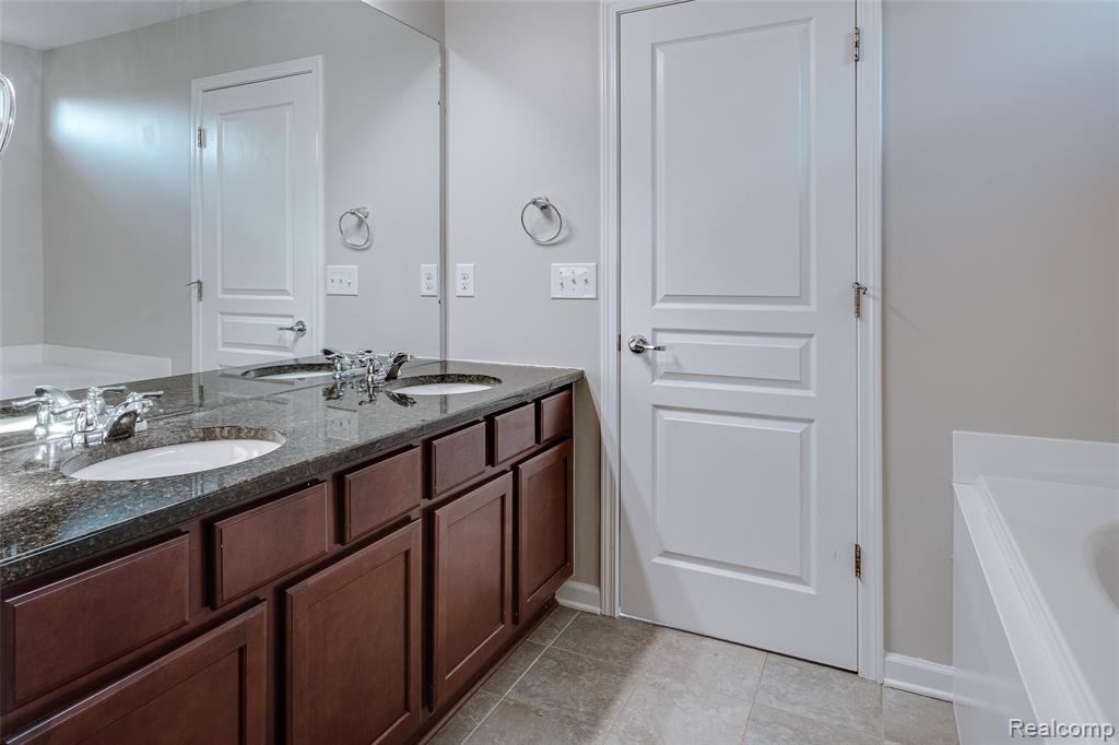 5775 Branch Court, Canton, MI 48187 — Photo 32