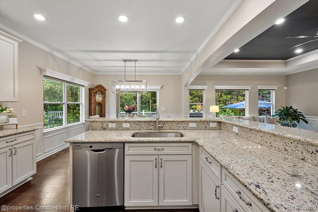 49645 Hancock Street, Canton, MI 48188 — Photo 23