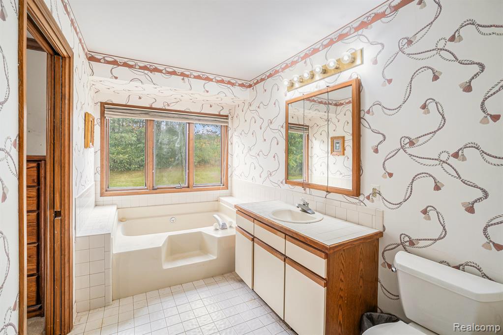 859 Boutell Drive, Grand Blanc, MI 48439 — Photo 20
