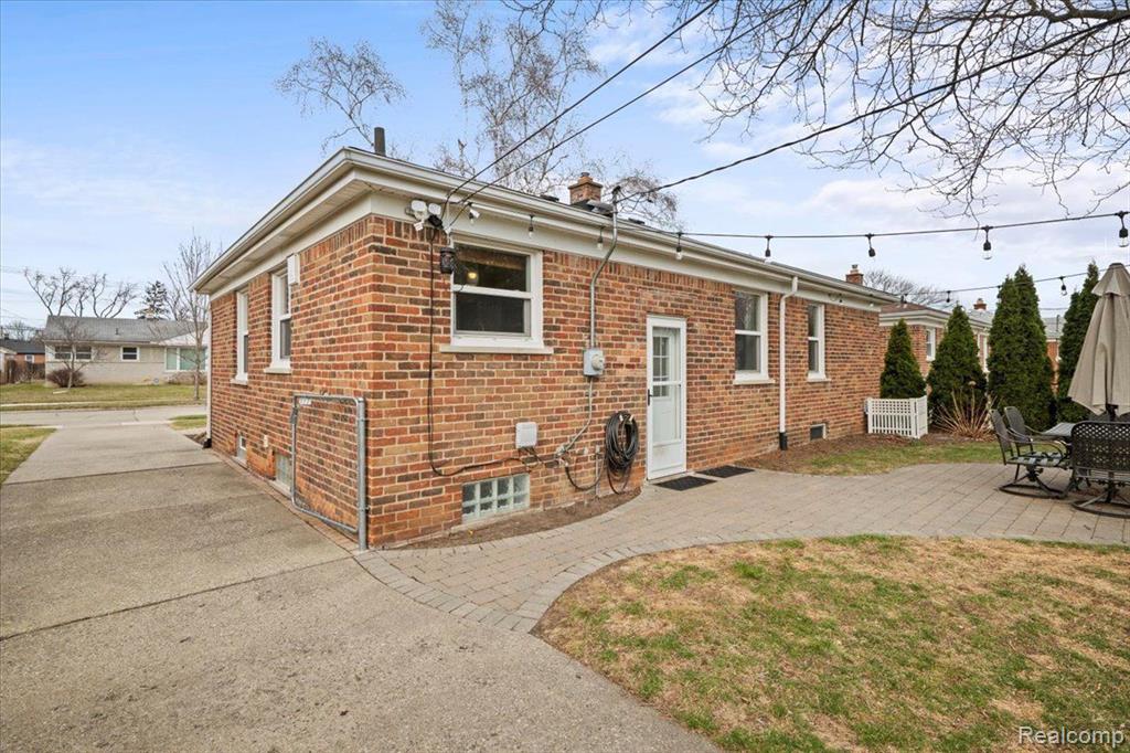 524 E LA SALLE Avenue, Royal Oak, MI 48073 — Photo 48