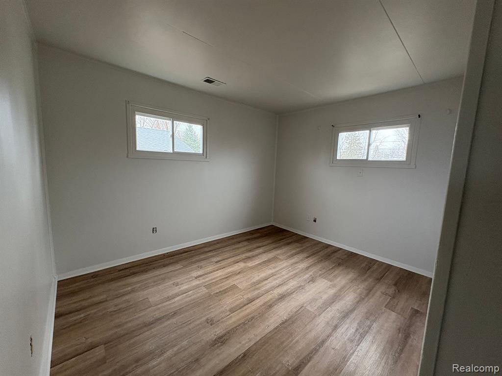 6101 SPRINGDALE Boulevard, Grand Blanc, MI 48439 — Photo 8