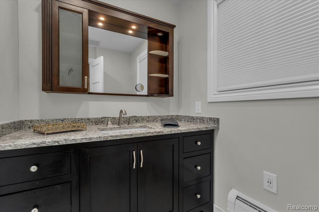 7350 N Inkster Road, 17, Dearborn Heights, MI 48127 — Photo 15