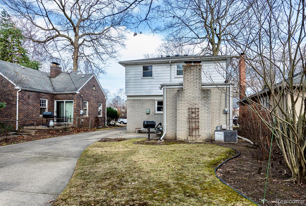 506 S VERMONT Avenue, Royal Oak, MI 48067 — Photo 21