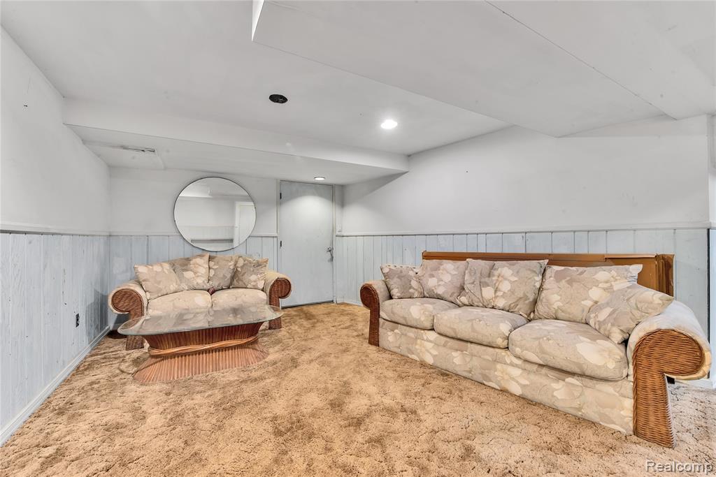 8285 Staghorn Trail, Clarkston, MI 48348 — Photo 48