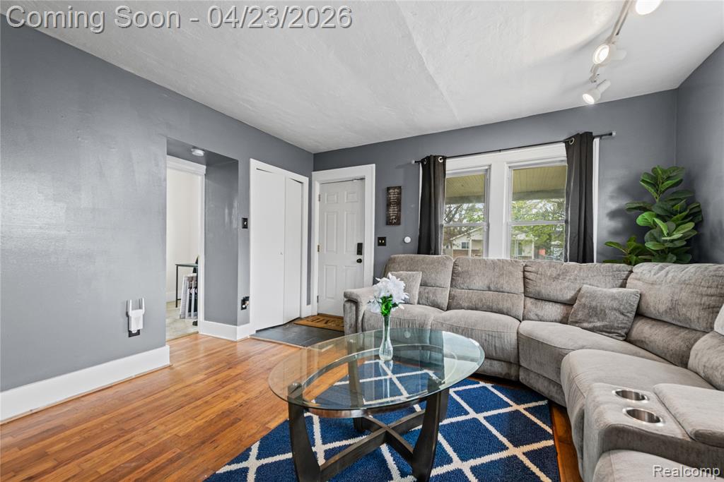 23392 Cayuga Avenue, Hazel Park, MI 48030 — Photo 6