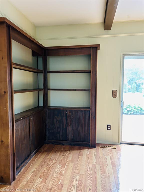4315 Crestknoll Drive, Grand Blanc, MI 48439 — Photo 12