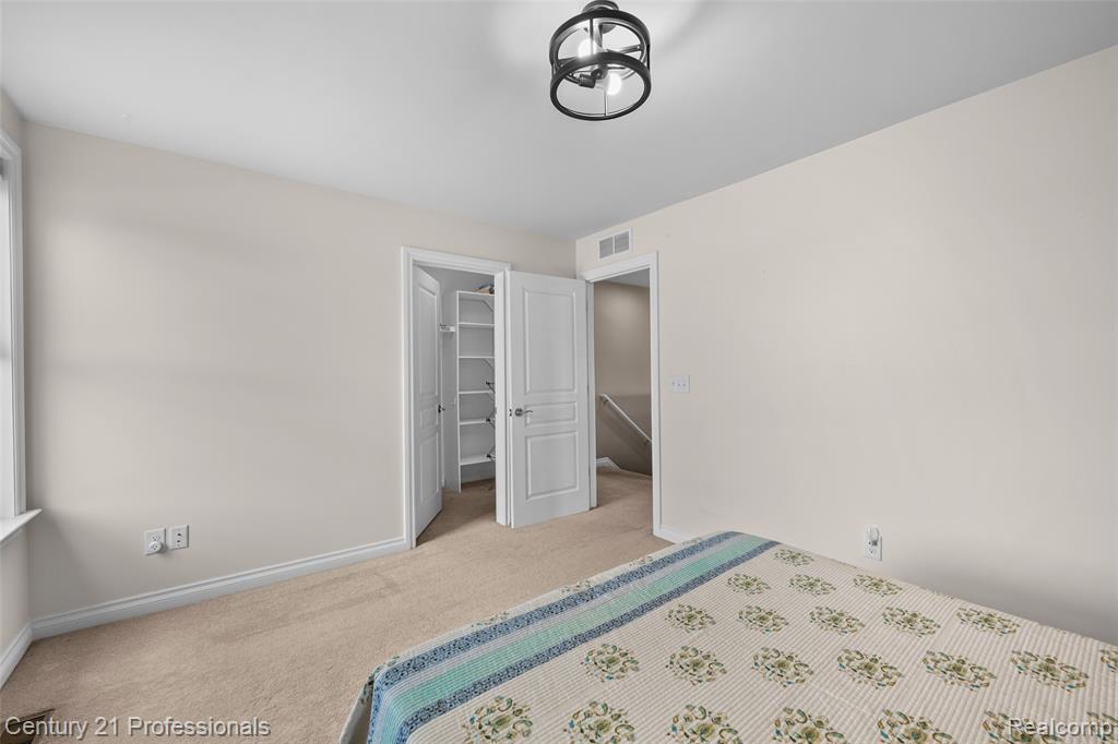 2083 Findley Circle, Lake Orion, MI — Photo 36