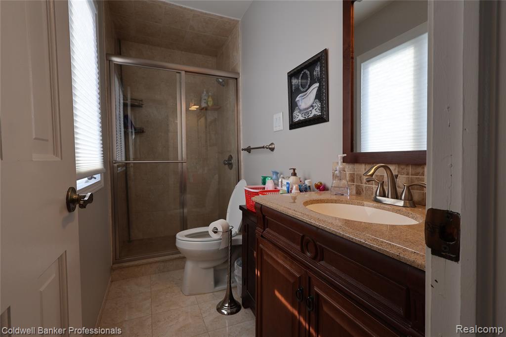 22305 King Road, Woodhaven, MI 48183 — Photo 20