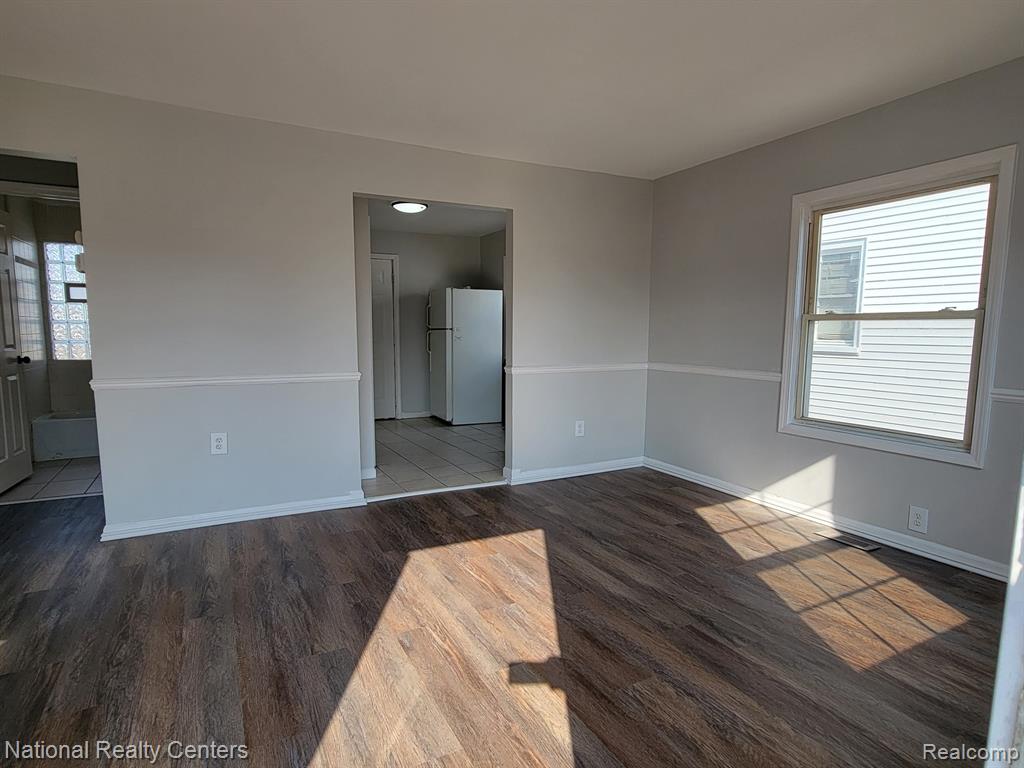 7527 Ford Avenue, Warren, MI 48091 — Photo 4