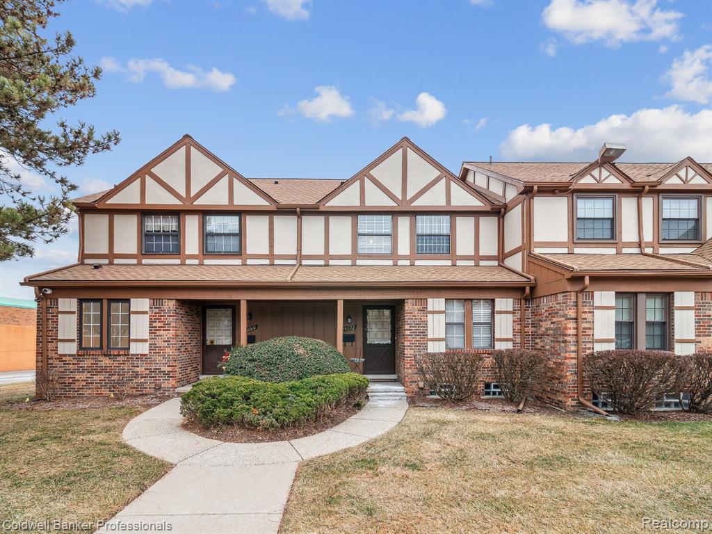 28672 REGENT N, Southfield, MI 48076 — front exterior