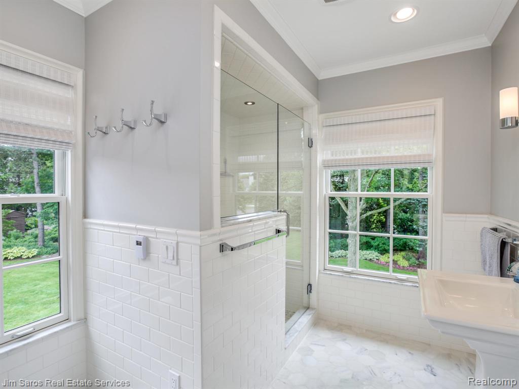 688 Balfour Street, Grosse Pointe Park, MI 48230 — Photo 24