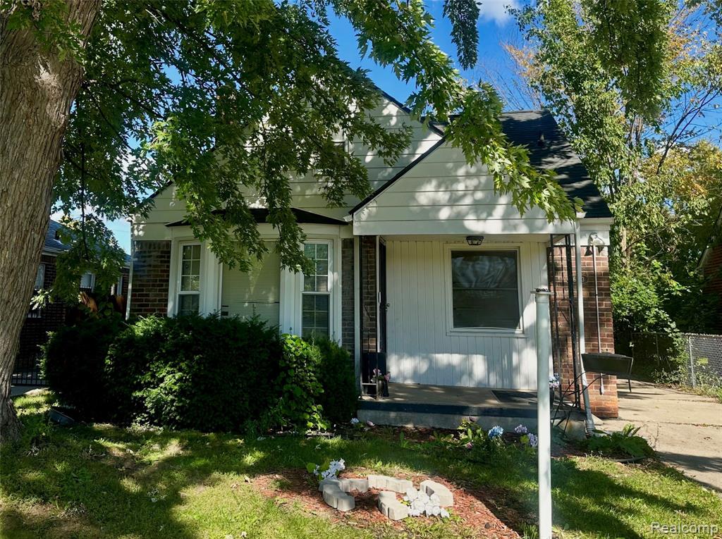 16293 Edmore Drive, Detroit, MI 48205