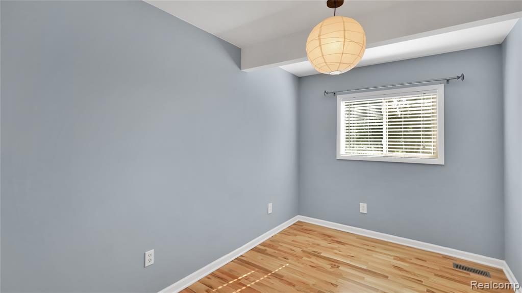 42938 Gainsley Drive, Sterling Heights, MI 48313 — Photo 10