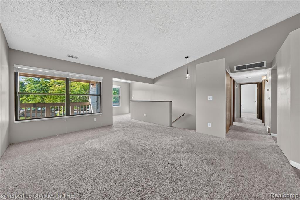 61175 Greenwood Drive, South Lyon, MI 48178