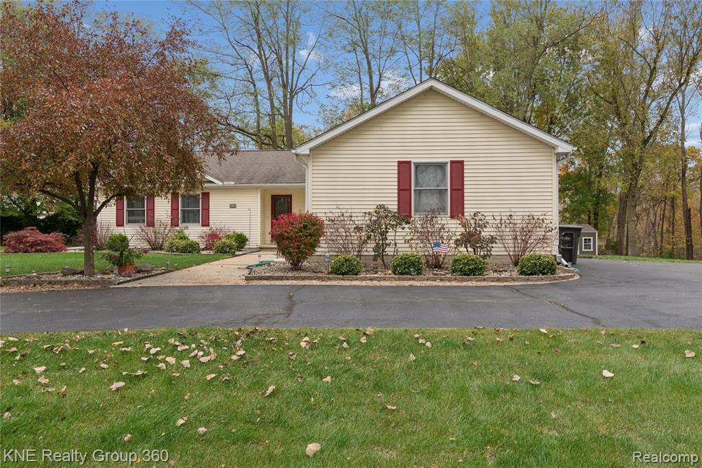 3283 Birch Run S, Adrian, MI 49221 — Photo 2