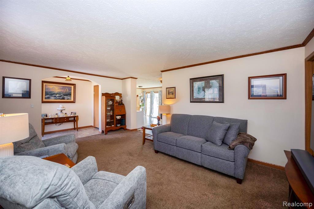 7437 NORFOLK Drive, Onsted, MI 49265 — Photo 8