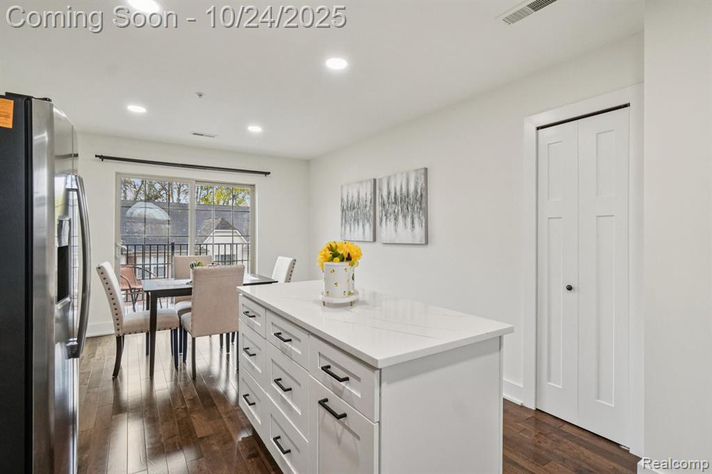 39675 Springwater, Northville, MI 48168 — Photo 13