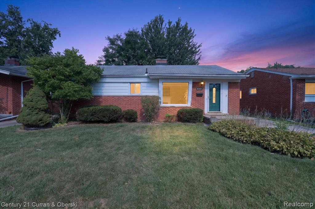 8345 Rickie Lane, Westland, MI