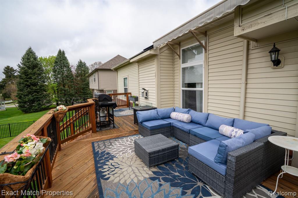 6175 FOXFIRE Circle, Clarkston, MI — Photo 34
