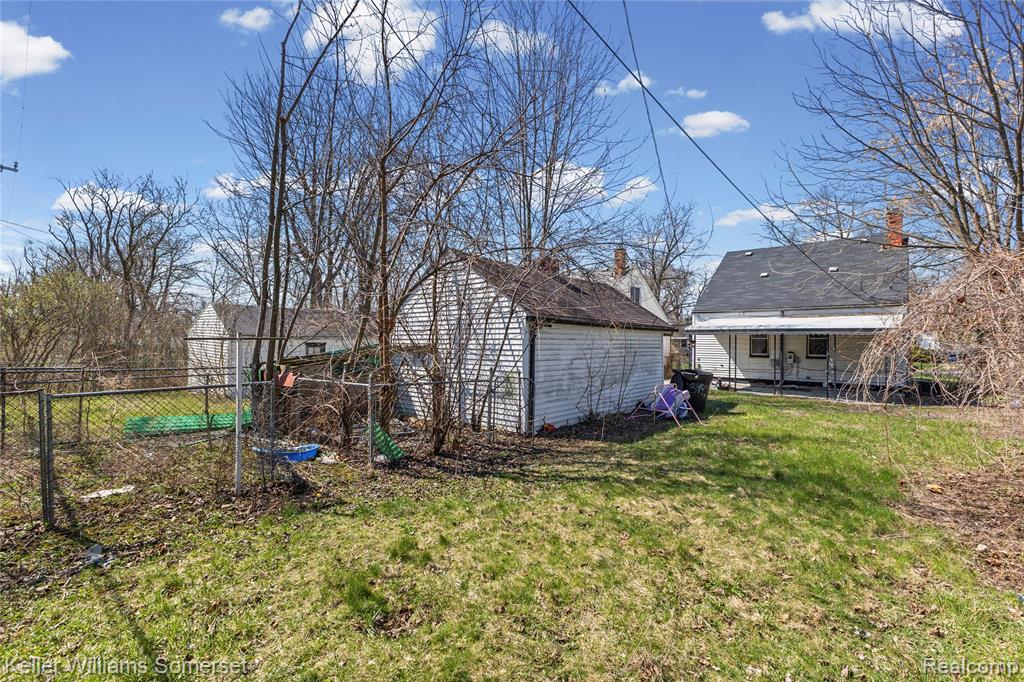 8626 Brace Street, Detroit, MI 48228 — Photo 31