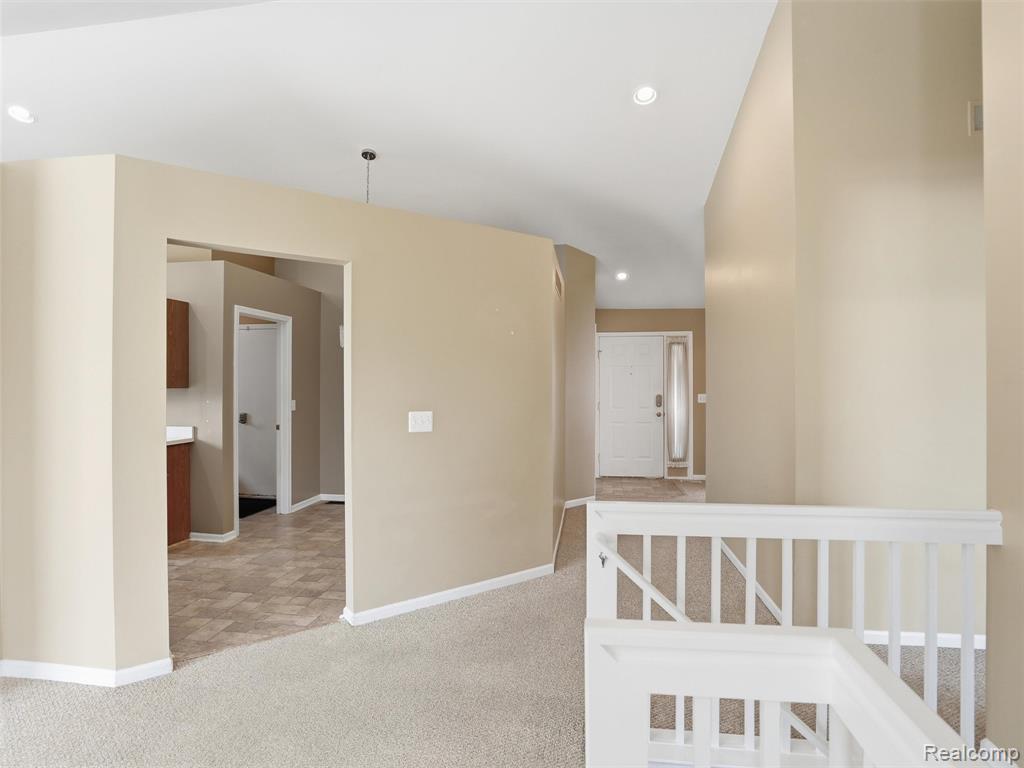 5837 Northridge Circle, Waterford, MI 48327 — Photo 7