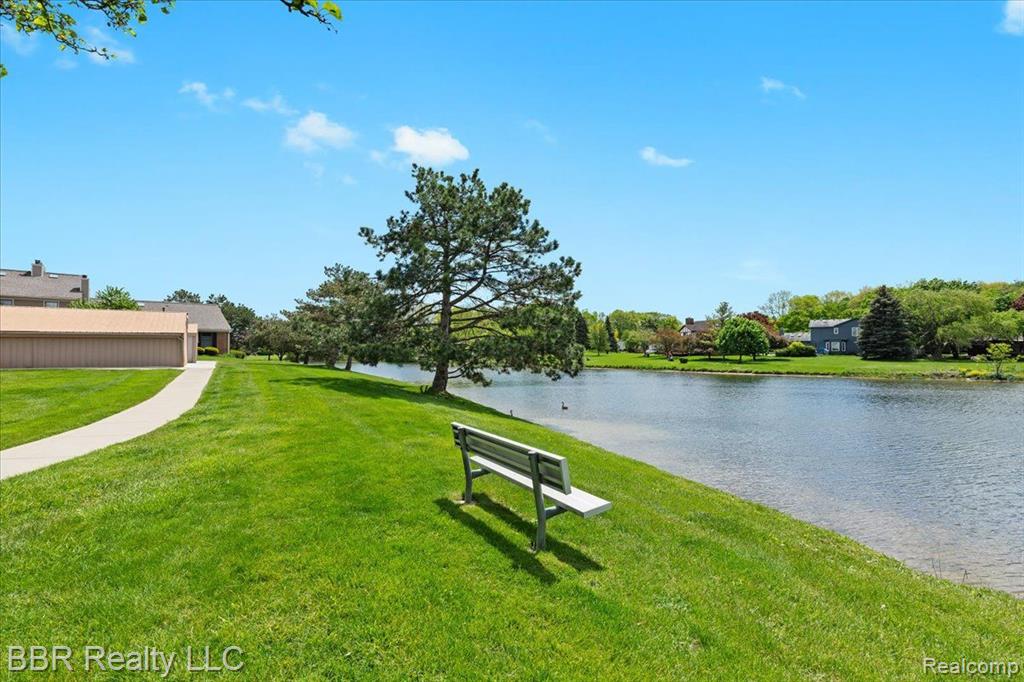 22118 EDGEWATER, Novi, MI — Photo 22