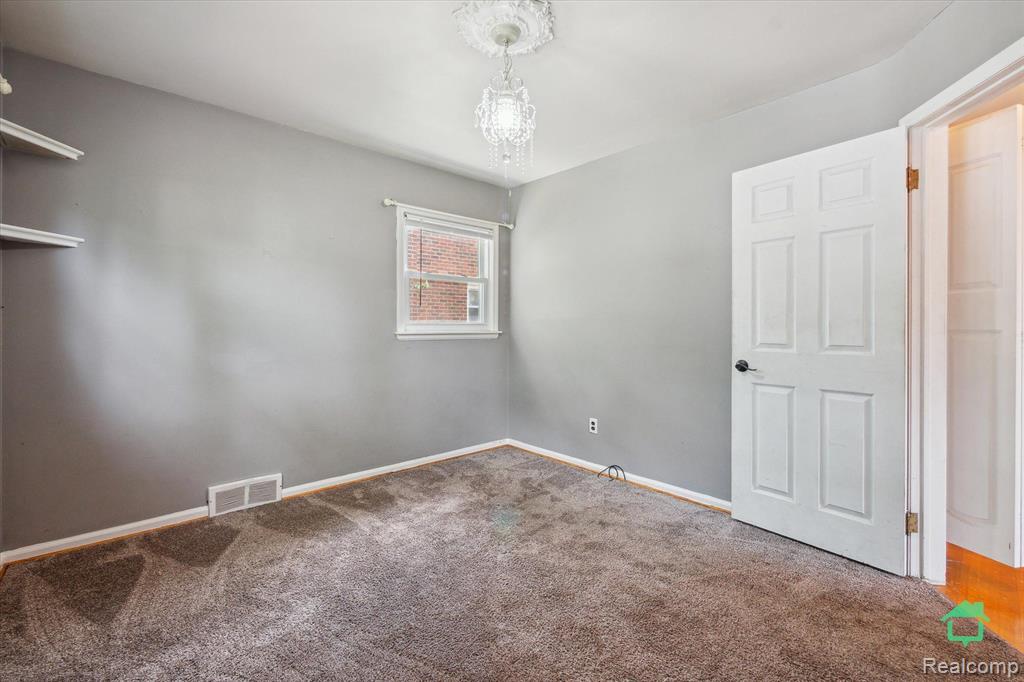 9628 Cavell Street, Livonia, MI 48150 — Photo 18
