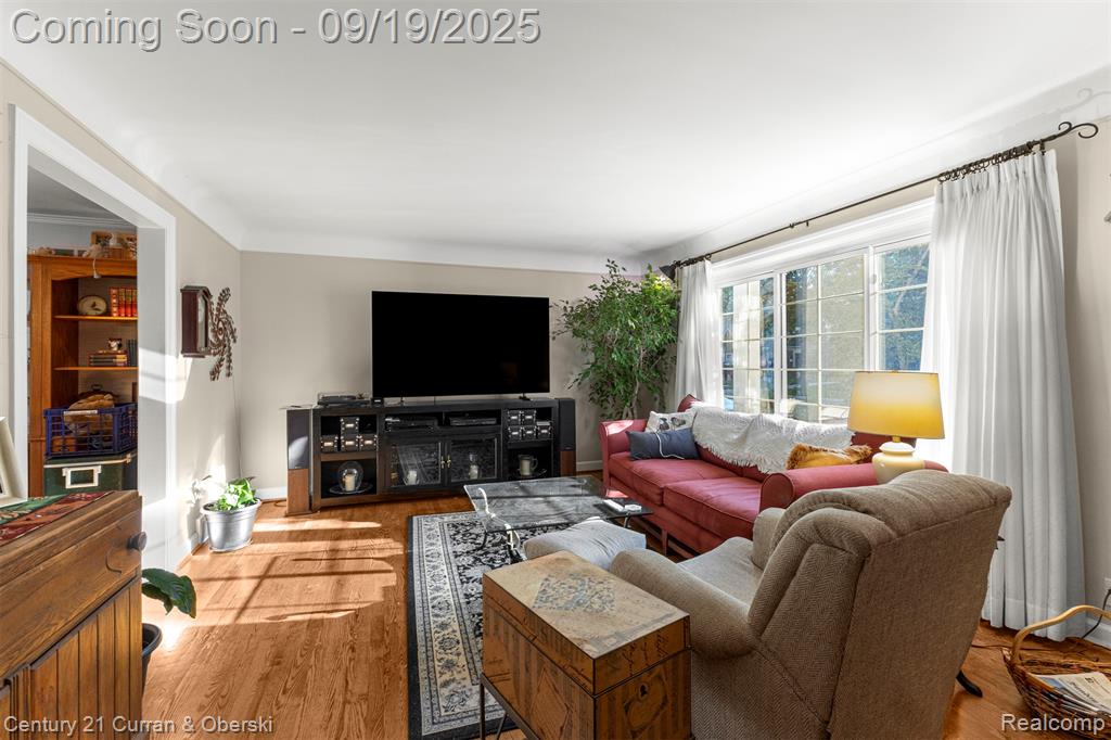 635 N Rosevere Avenue, Dearborn, MI 48128 — Photo 4