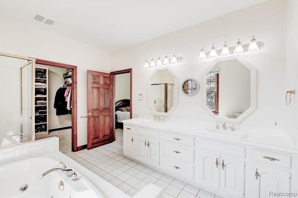 8878 MORRIS Road, Wales, MI — Photo 22