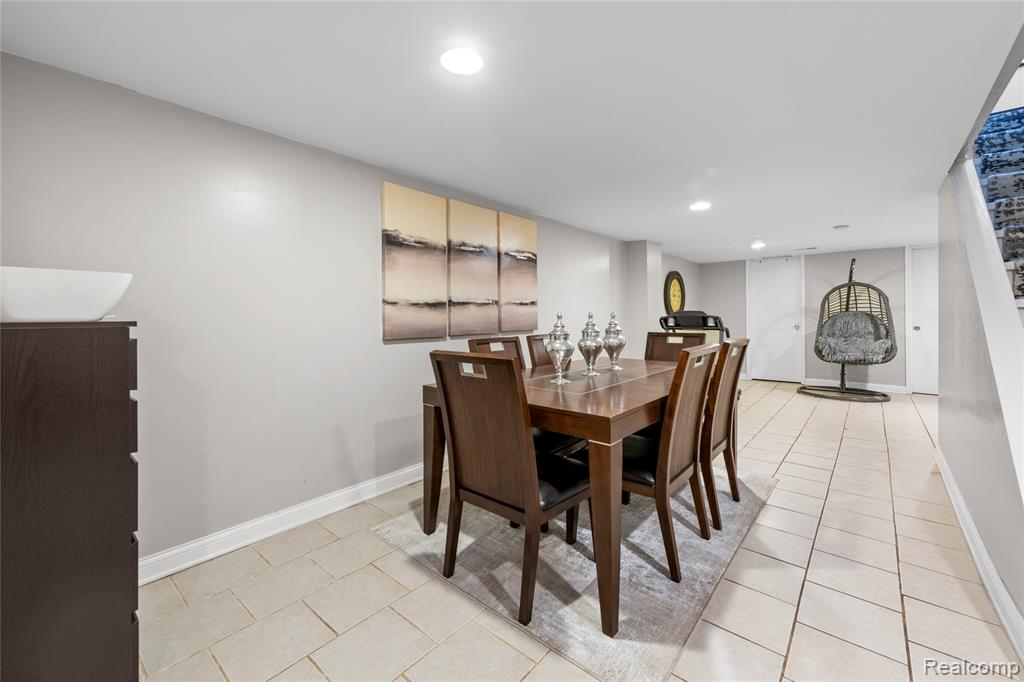 1051 Wellington Court, Canton, MI 48187 — Photo 44