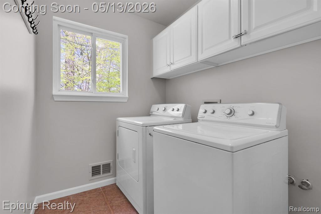 2653 Konrad Court, Auburn Hills, MI 48326 — Photo 12