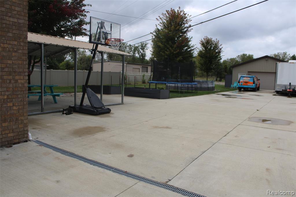 30500 Ostreich Rd Road, Rockwood, MI — Photo 32