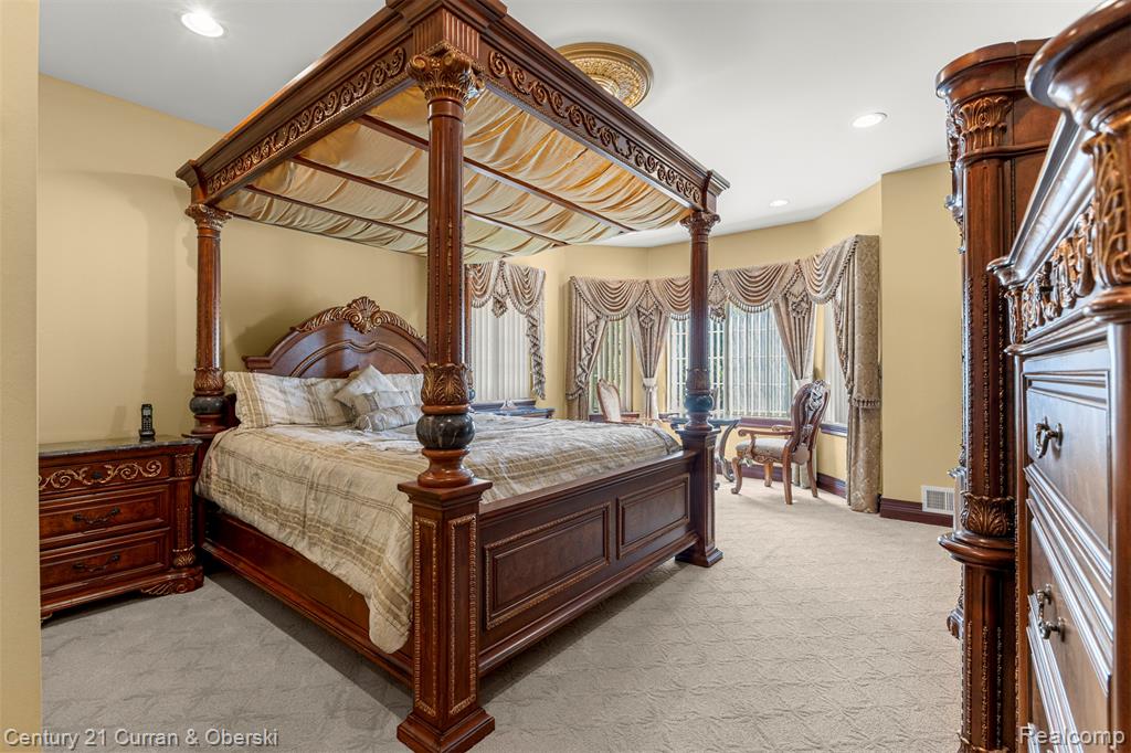 6318 Whitefield Street, Dearborn Heights, MI 48127 — Photo 20