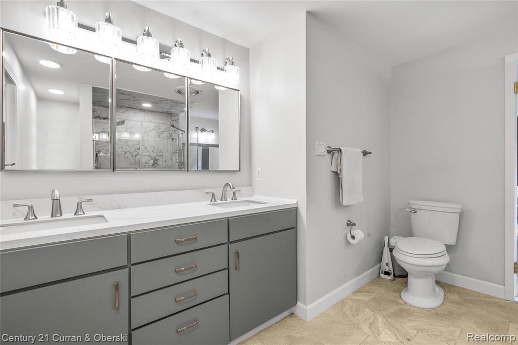 5994 Glen Eagles Drive, West Bloomfield, MI 48323 — Photo 31