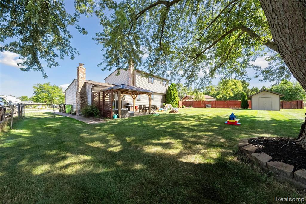 40166 Kristen Drive, Sterling Heights, MI 48310 — Photo 39