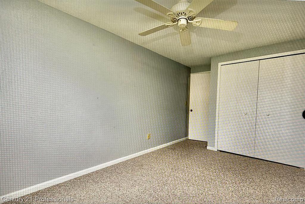 4997 Grand Court, West Bloomfield, MI 48324 — Photo 35